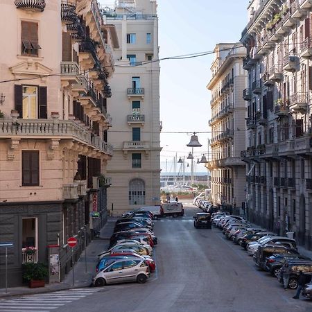 New In!Amalie At Santa Lucia Daire Napoli Dış mekan fotoğraf