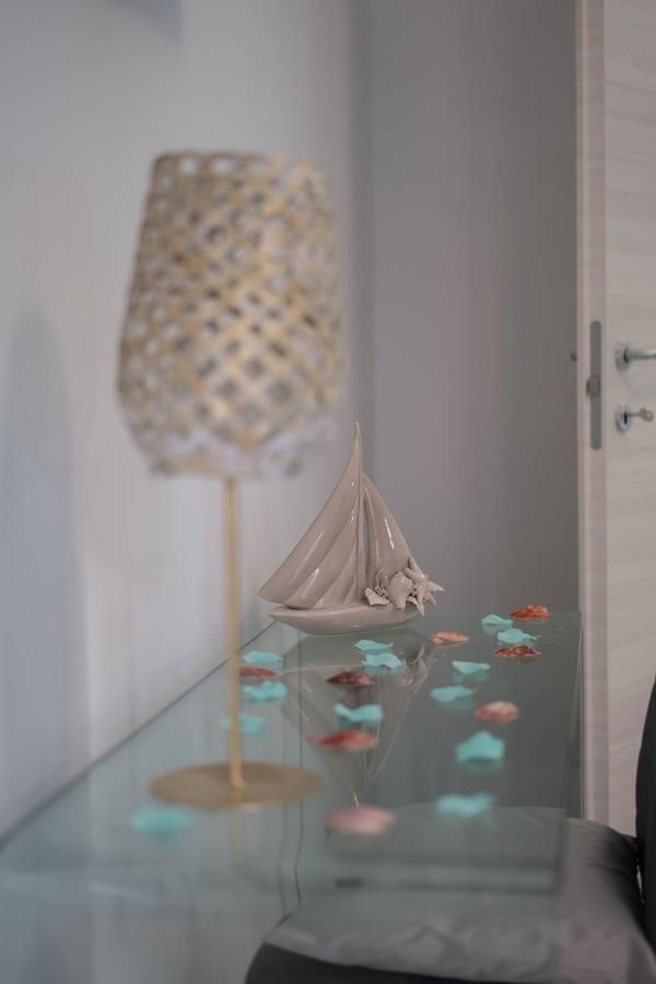 New In!Amalie At Santa Lucia Daire Napoli Dış mekan fotoğraf