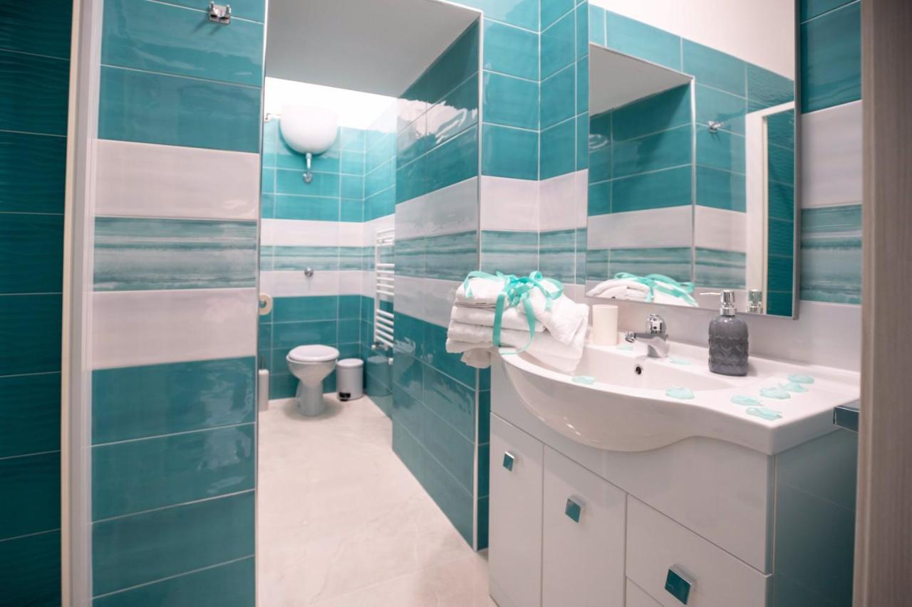New In!Amalie At Santa Lucia Daire Napoli Dış mekan fotoğraf