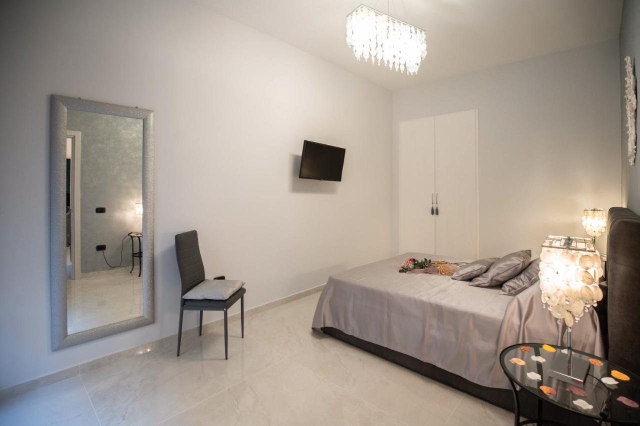 New In!Amalie At Santa Lucia Daire Napoli Dış mekan fotoğraf