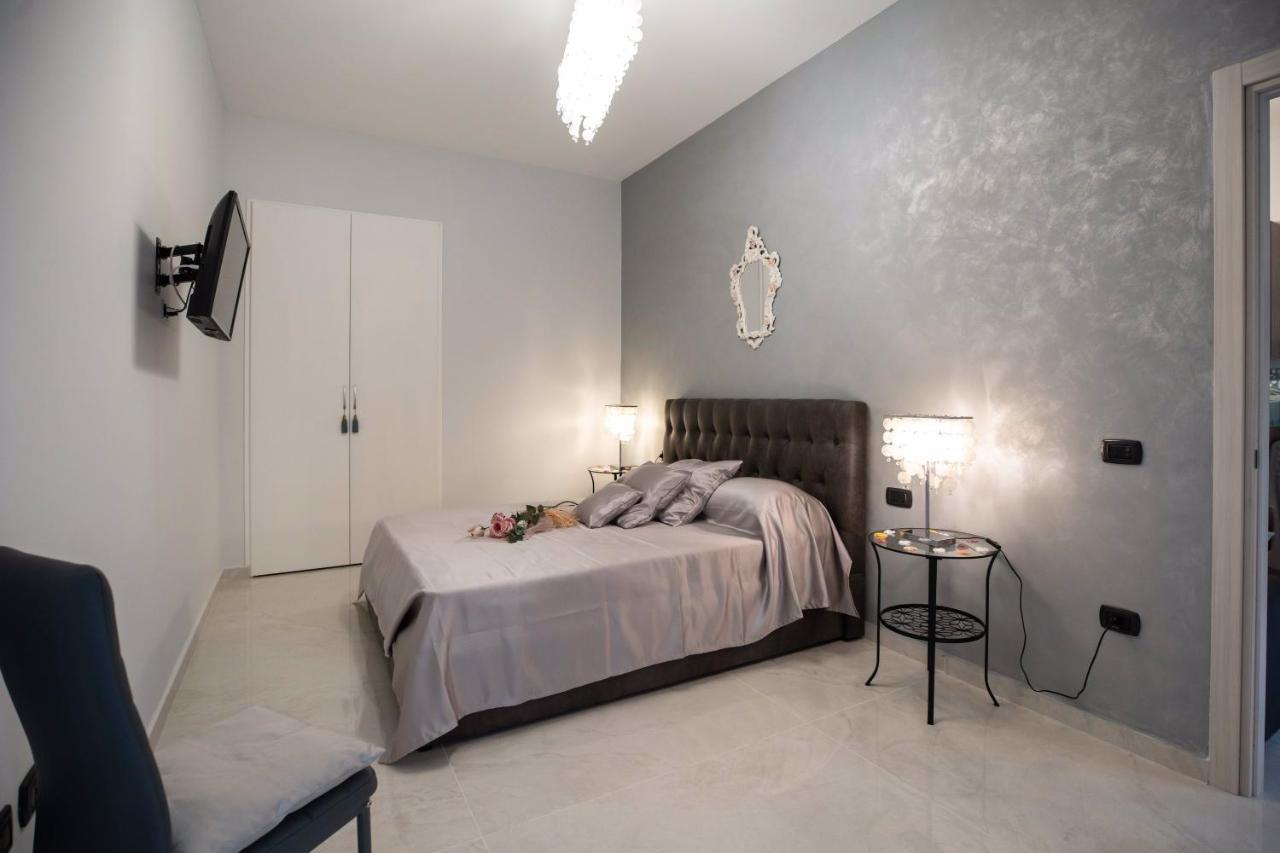New In!Amalie At Santa Lucia Daire Napoli Dış mekan fotoğraf